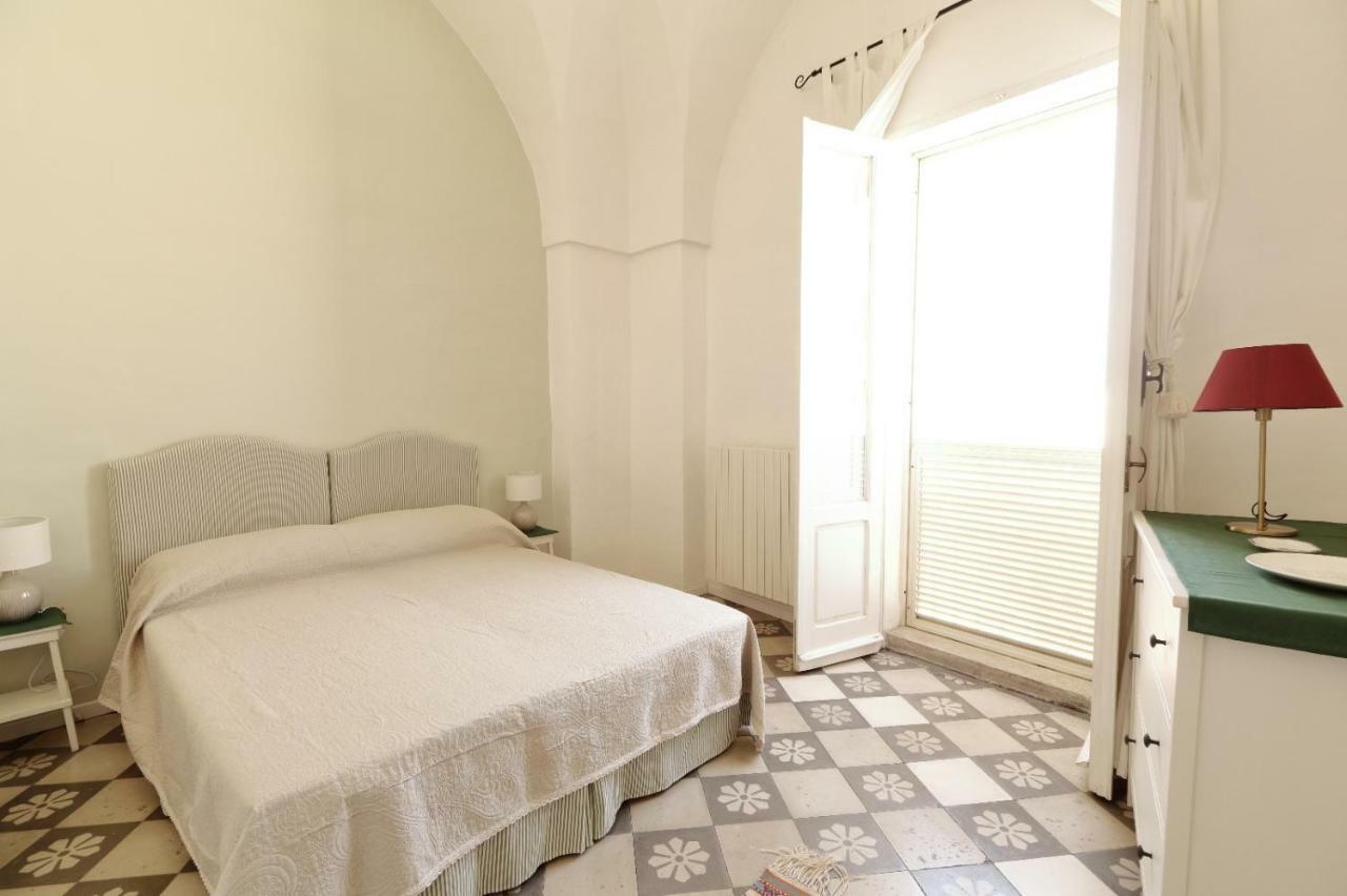 Slow Lecce - Old Town Apartment Sit Luaran gambar