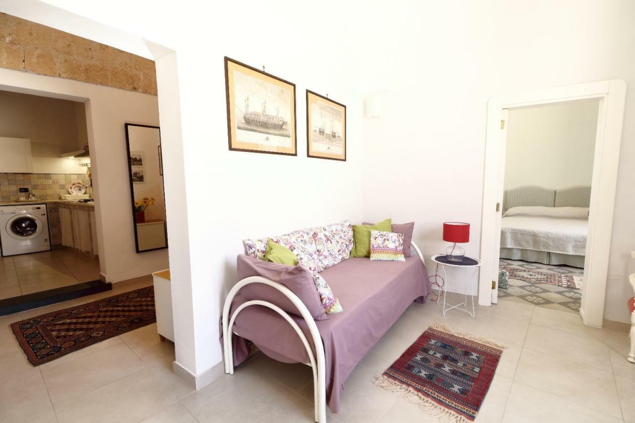 Slow Lecce - Old Town Apartment Sit Luaran gambar